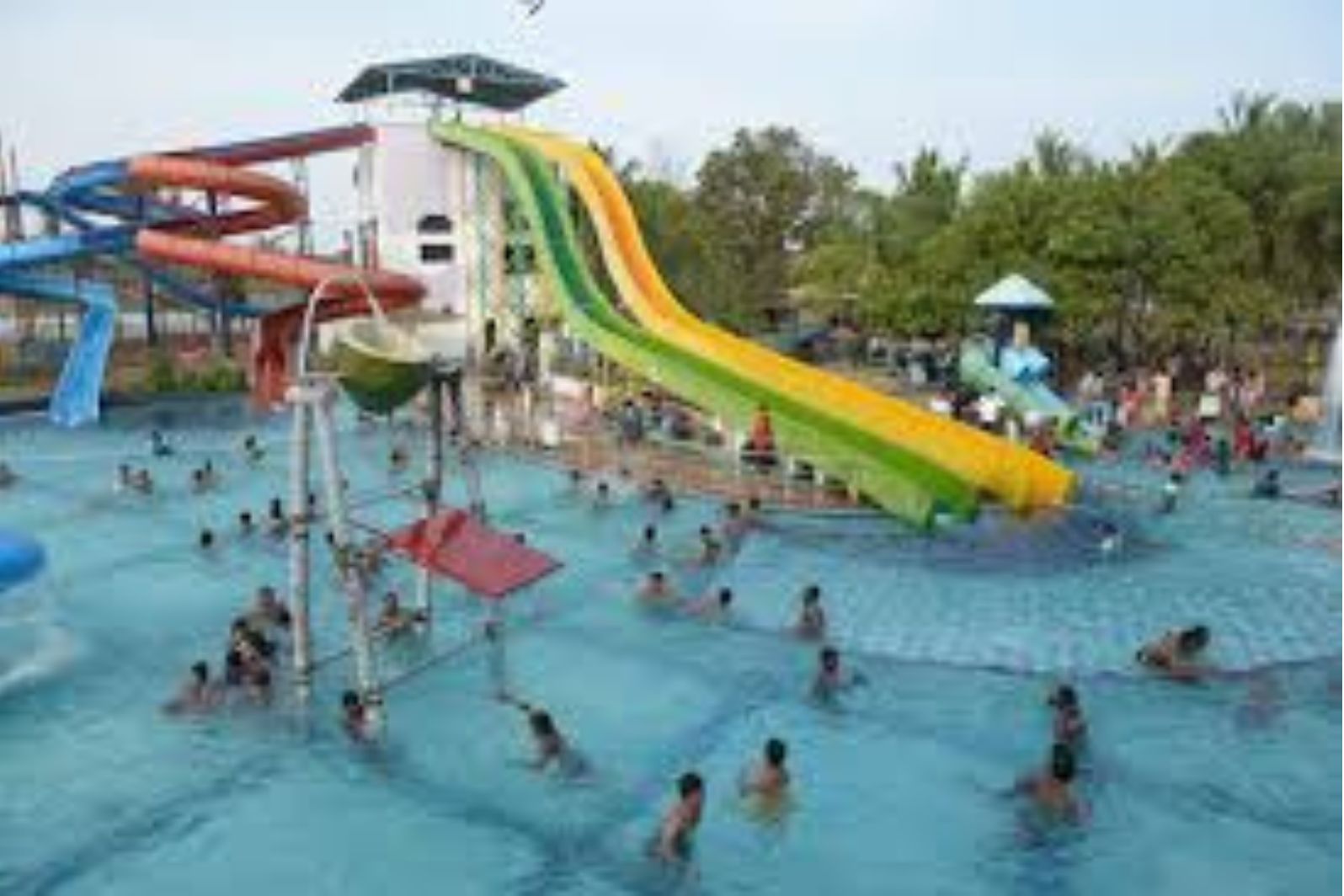 crescent water park ticket price indore